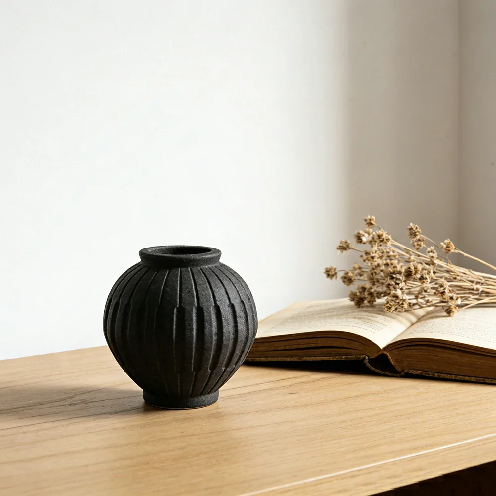 LIVARA Ceramic Vase Ornament Ancient Rustic Pottery Texture Display Vessel Not Recommended for Water Artistic Space Accent - Image 2